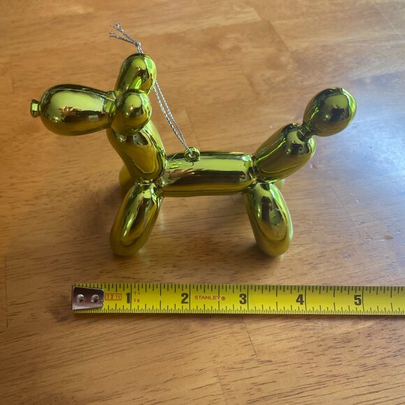 Lustrous yellow balloon dog ornament - Picture 4 of 9
